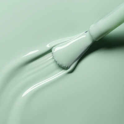 Green Natural Nail Polish in Mint