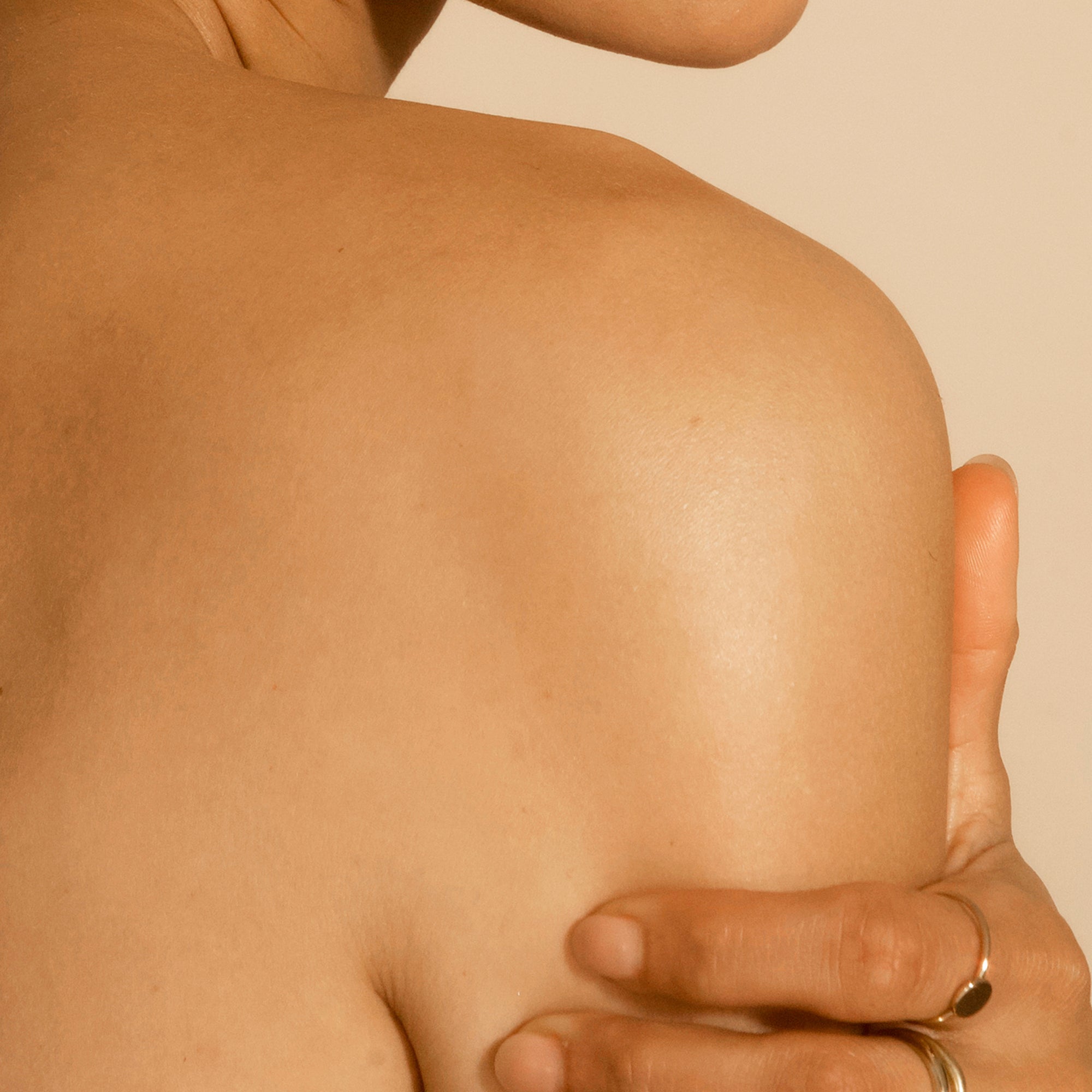 Pure Radiance Body Butter